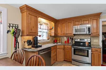 27 Merry Mount Drive, Warwick, RI 02888 - Photo 12