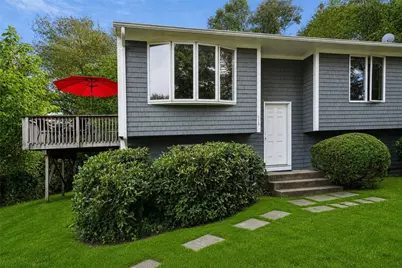17 Clara Lane, Narragansett, RI 02882 - Photo 2