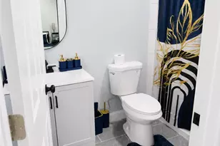 24 Hymer St, Providence, RI 02908 - Photo 10