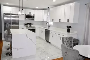 24 Hymer St, Providence, RI 02908 - Photo 1