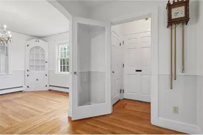 80 Knollwood Avenue, Cranston, RI 02910 - Photo 6