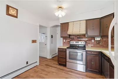 80 Knollwood Avenue, Cranston, RI 02910 - Photo 4