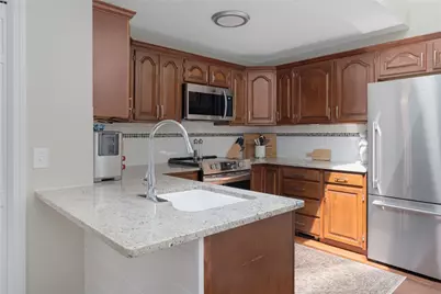 118 Pine Glen Drive Drive, East Greenwich, RI 02818 - Photo 4