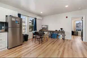 460 Smithfield Ave, Pawtucket, RI 02860 - Photo 20