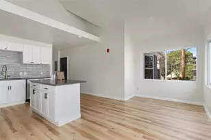 460 Smithfield Ave, Pawtucket, RI 02860 - Photo 32
