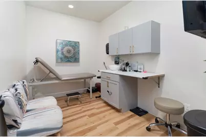 460 Smithfield Avenue, Pawtucket, RI 02860 - Photo 12