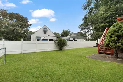 24 Kenmore Street, West Warwick, RI 02893 - Photo 36