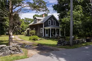 46 Carr Ln, Jamestown, RI 02835 - Photo 2