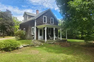 46 Carr Ln, Jamestown, RI 02835 - Photo 4
