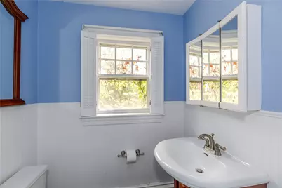 97 Floral Avenue, North Kingstown, RI 02852 - Photo 14