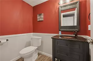 572 Smithfield Rd, North Providence, RI 02904 - Photo 18