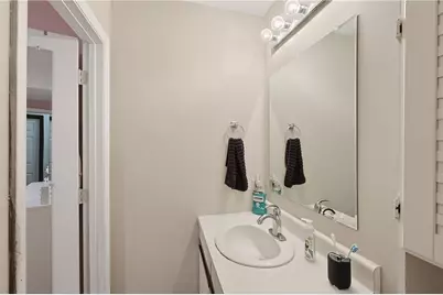 35 Kristee Circle Circle #35, West Warwick, RI 02893 - Photo 10