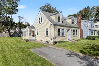 18 Townsend Drive, Barrington, RI 02806 - Photo 2