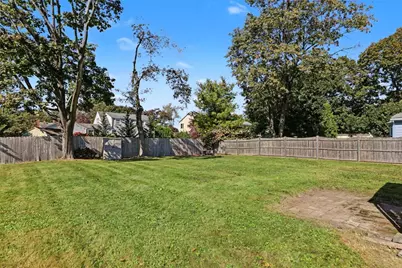 18 Townsend Drive, Barrington, RI 02806 - Photo 24