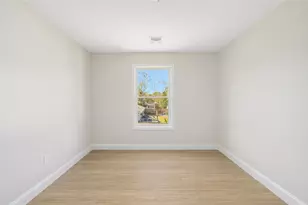 19 Wood St, Warwick, RI 02889 - Photo 18
