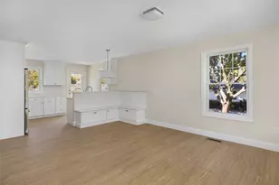 19 Wood St, Warwick, RI 02889 - Photo 2