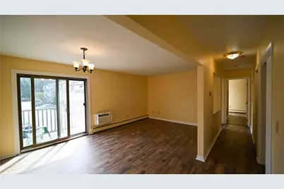 23 Village Court, West Warwick, RI 02893 - Photo 4