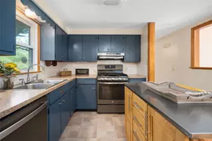 233 Victory Hwy, West Greenwich, RI 02817 - Photo 14