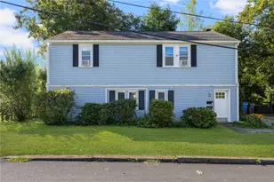 29 Sherwood Rd, Middletown, RI 02842 - Photo 36