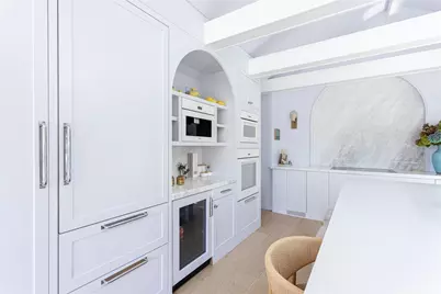 124 Harrison Avenue, Newport, RI 02840 - Photo 6