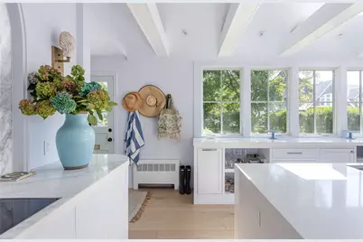 124 Harrison Avenue, Newport, RI 02840 - Photo 2