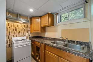 68 Bowlet St, Providence, RI 02909 - Photo 24