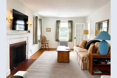 94 Eustis Avenue, Newport, RI 02840 - Photo 2