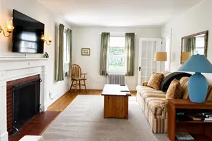 94 Eustis Ave, Newport, RI 02840 - Photo 2