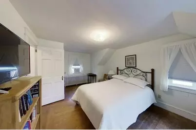 94 Eustis Avenue, Newport, RI 02840 - Photo 14