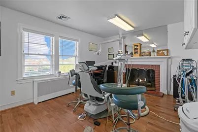 74 Valley Road, Middletown, RI 02842 - Photo 18