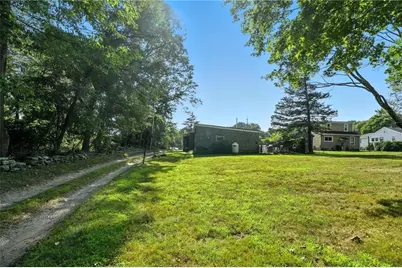 1907 Kingstown Road, South Kingstown, RI 02879 - Photo 20