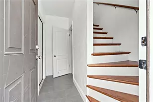 509 Union Ave, Providence, RI 02909 - Photo 6