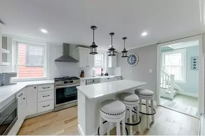 30 Prospect Hill #2, Newport, RI 02840 - Photo 4