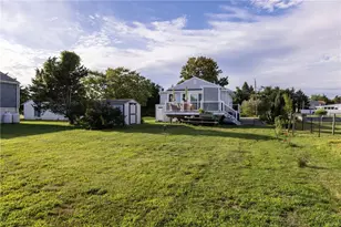 23 1st St, Westerly, RI 02891 - Photo 12