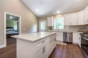 7 Fieldstone Way, Johnston, RI 02919 - Photo 16