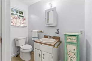 808 Ten Rod Rd, Exeter, RI 02822 - Photo 16