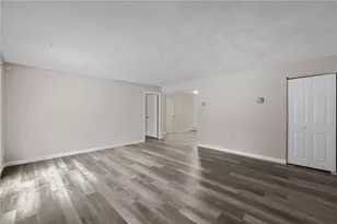 300 Smithfield Rd, North Providence, RI 02904 - Photo 14