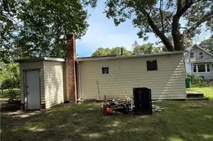 165 Canfield Ave, Warwick, RI 02889 - Photo 6