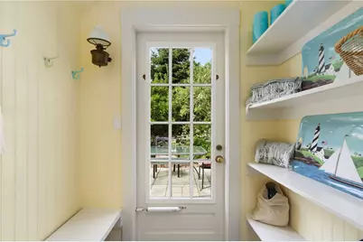 7 Old Ferry Road, Bristol, RI 02809 - Photo 2