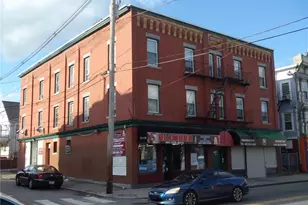745 Cranston St, Providence, RI 02909 - Photo 1