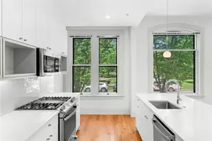 31 Parade St, Providence, RI 02909 - Photo 18