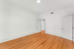 31 Parade St, Providence, RI 02909 - Photo 8