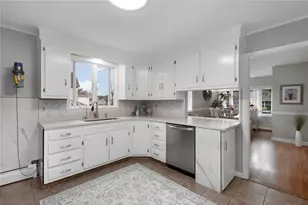 22 Lake Ave, Barrington, RI 02806 - Photo 18