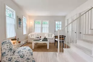 69 Congdon St, Narragansett, RI 02882 - Photo 6