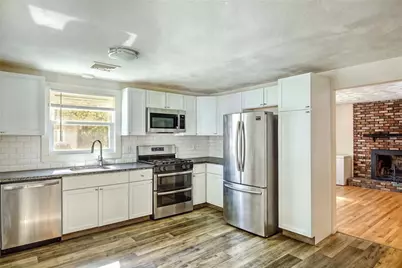 8 Ashby Street, Johnston, RI 02919 - Photo 10