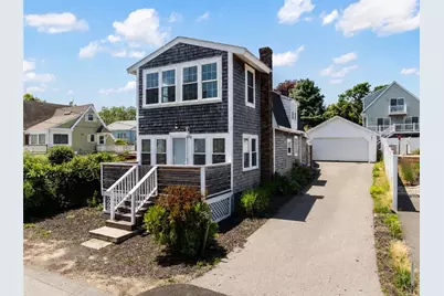 29 Aquidneck Avenue, Portsmouth, RI 02871 - Photo 1
