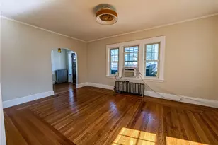 102 Burnside St, Cranston, RI 02910 - Photo 12