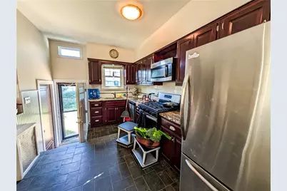 102 Burnside Street, Cranston, RI 02910 - Photo 6