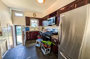 102 Burnside St, Cranston, RI 02910 - Photo 6
