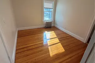 19 Manning St, Pawtucket, RI 02860 - Photo 10
